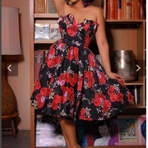 Pinup Couture Bela Strapless Bustier Swing Dress in Red Roses Sateen